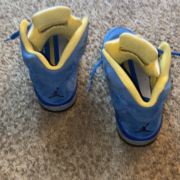 Jordan 5 RETRO LANEY VARISTY ROYAL (GS) 18’ - Picture 2 of 6